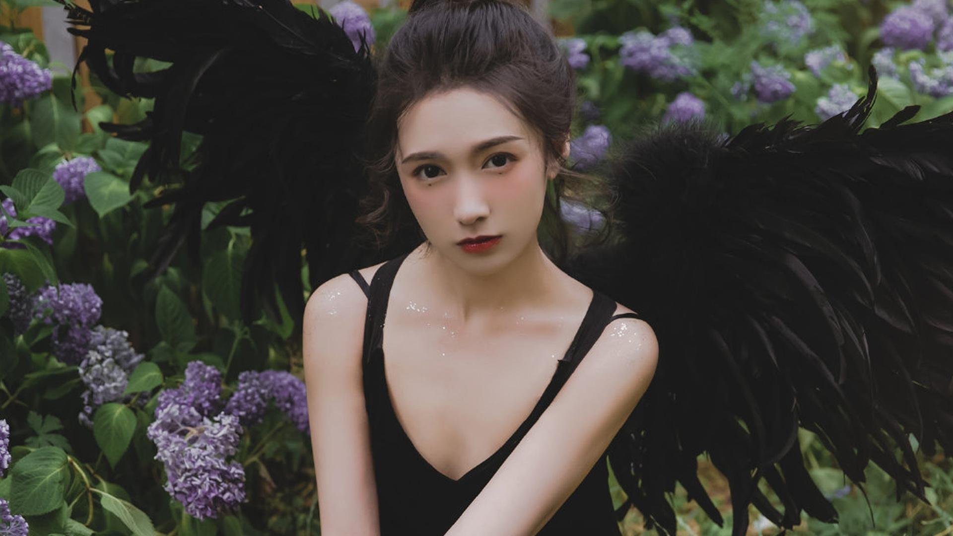 场上花絮：比赛中那些搞笑与感动的瞬间，比赛花絮什么意思